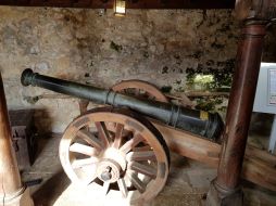 Carisbrooke Castle Image 12